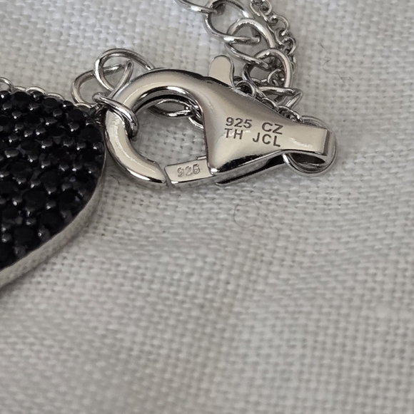 Elegant 925 Sterling Black Heart Pendant Necklace - Picture 7 of 14